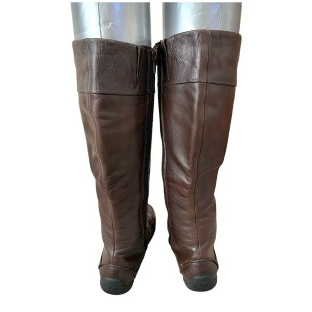 Clarks Women’s Brown Leather Riding Boots Zip Side Flat Size 6